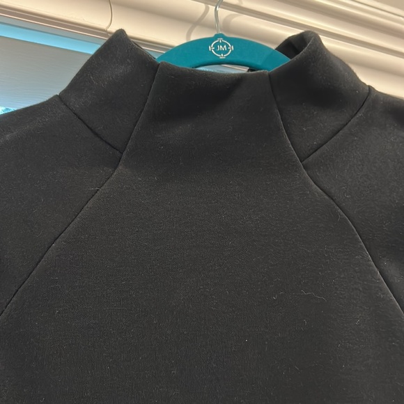 Women’s Fabletics Mock Neck Sweatshirt - Picture 3 of 4